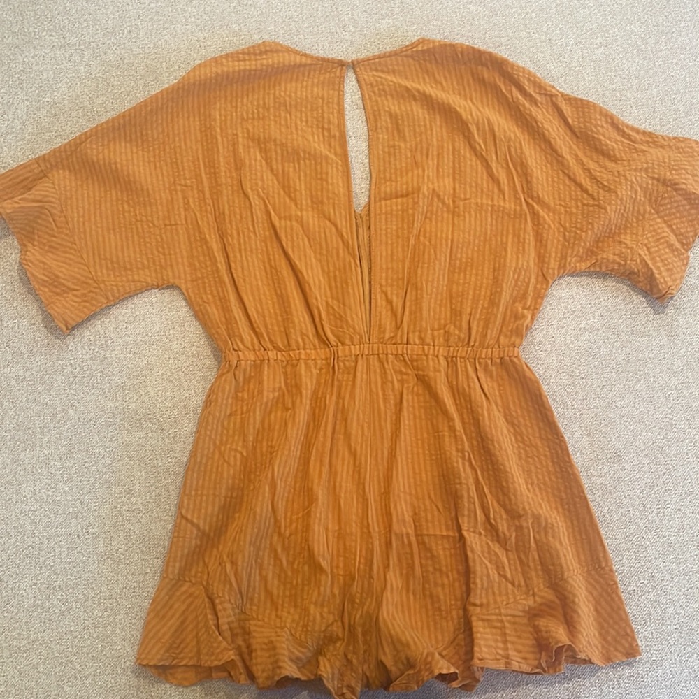 Lush Orange Romper - Picture 6 of 7